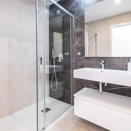 Sunset Cliffs Deluxe 8-49 Poniente